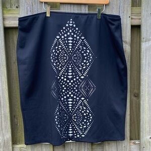 Bisou Bisou Laser Cut Skirt Size 2X